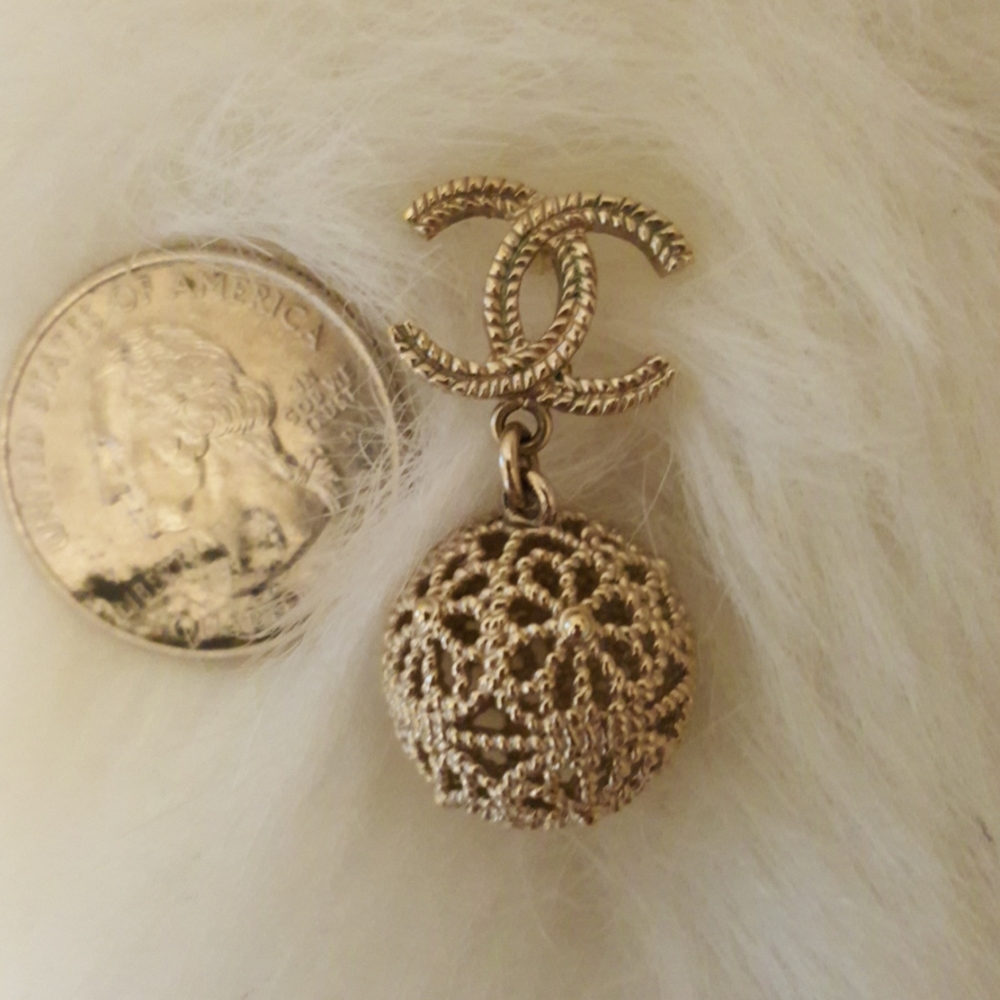 Single Chanel Stud Earring